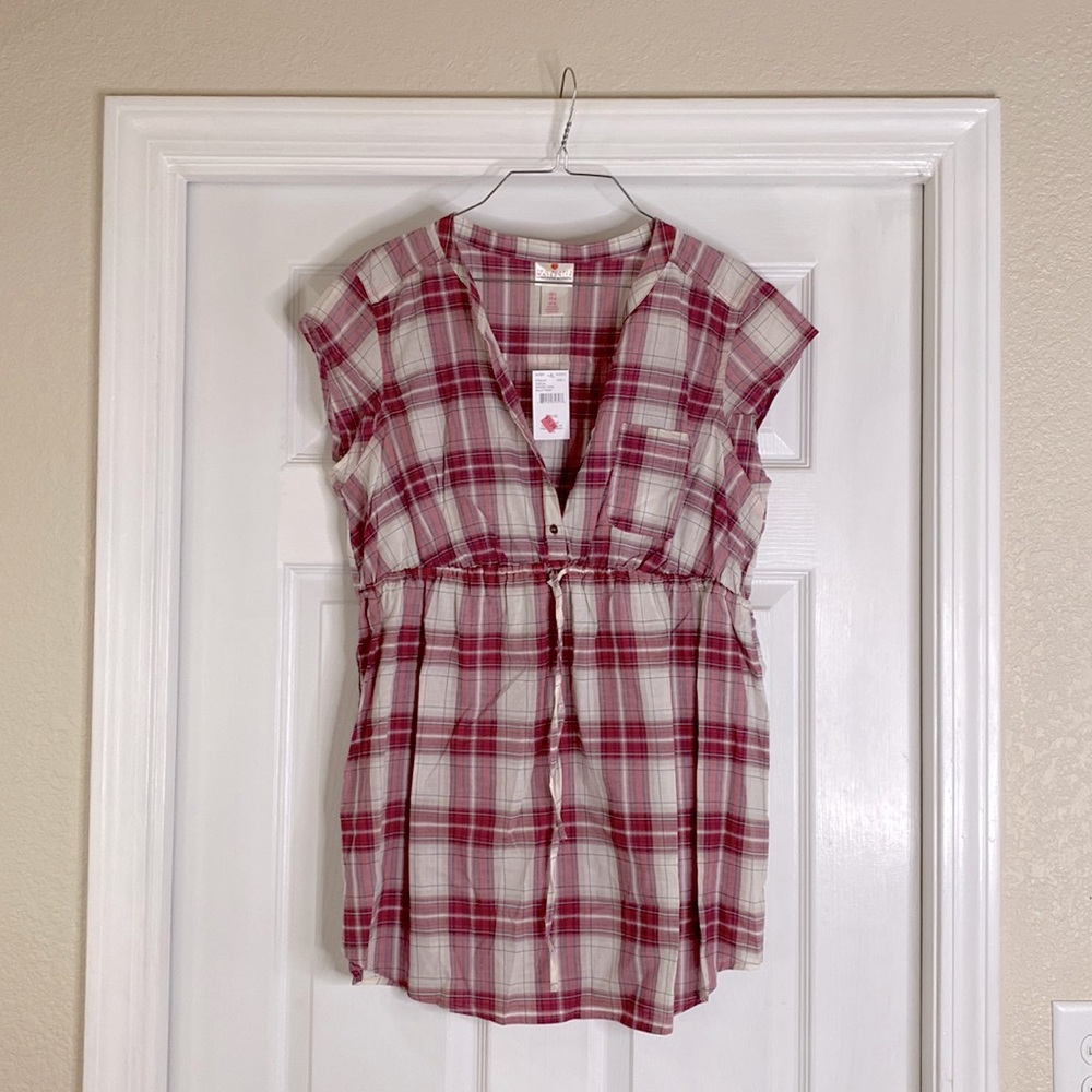 Brand new Large maternity blouse with chest buttons. By Two Hearts Maternity.